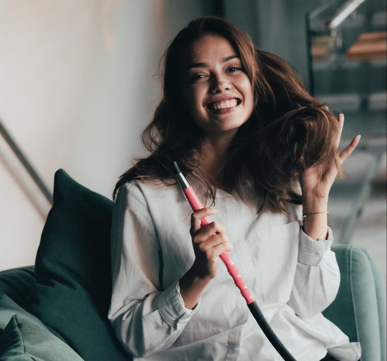 Hookah house rules and norms: Everything you need to know when smoking hookah with others
